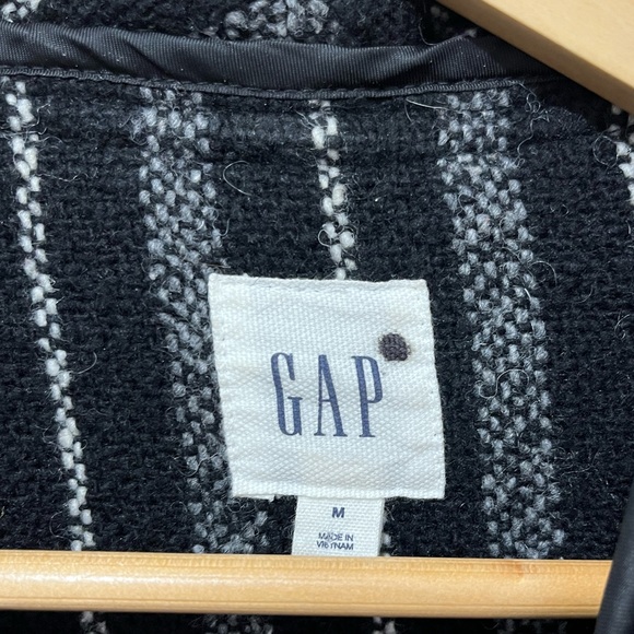 Gap Jacket Medium 50% Wool - Picture 3 of 5
